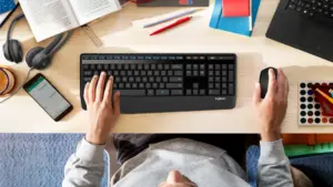 Logitech MK345 Comfort Wireless Keyboard and Mouse Combo (Black) English ID787